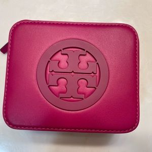 Tory Burch Charlie Medium Leather Jewelry Case NWOT